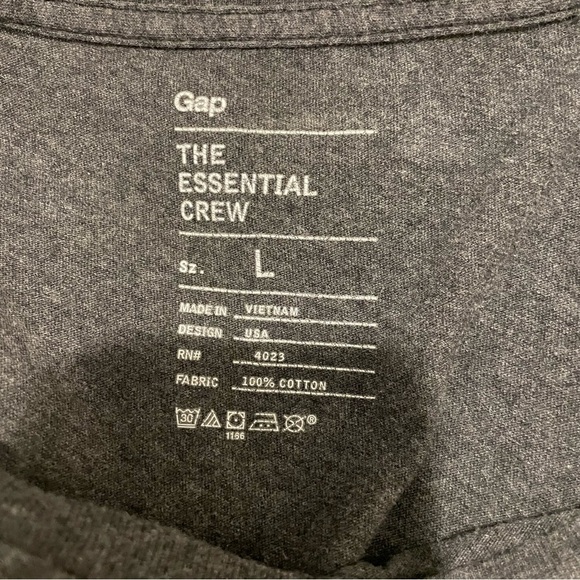 GAP Men’s Essential Crew size L - Picture 3 of 3